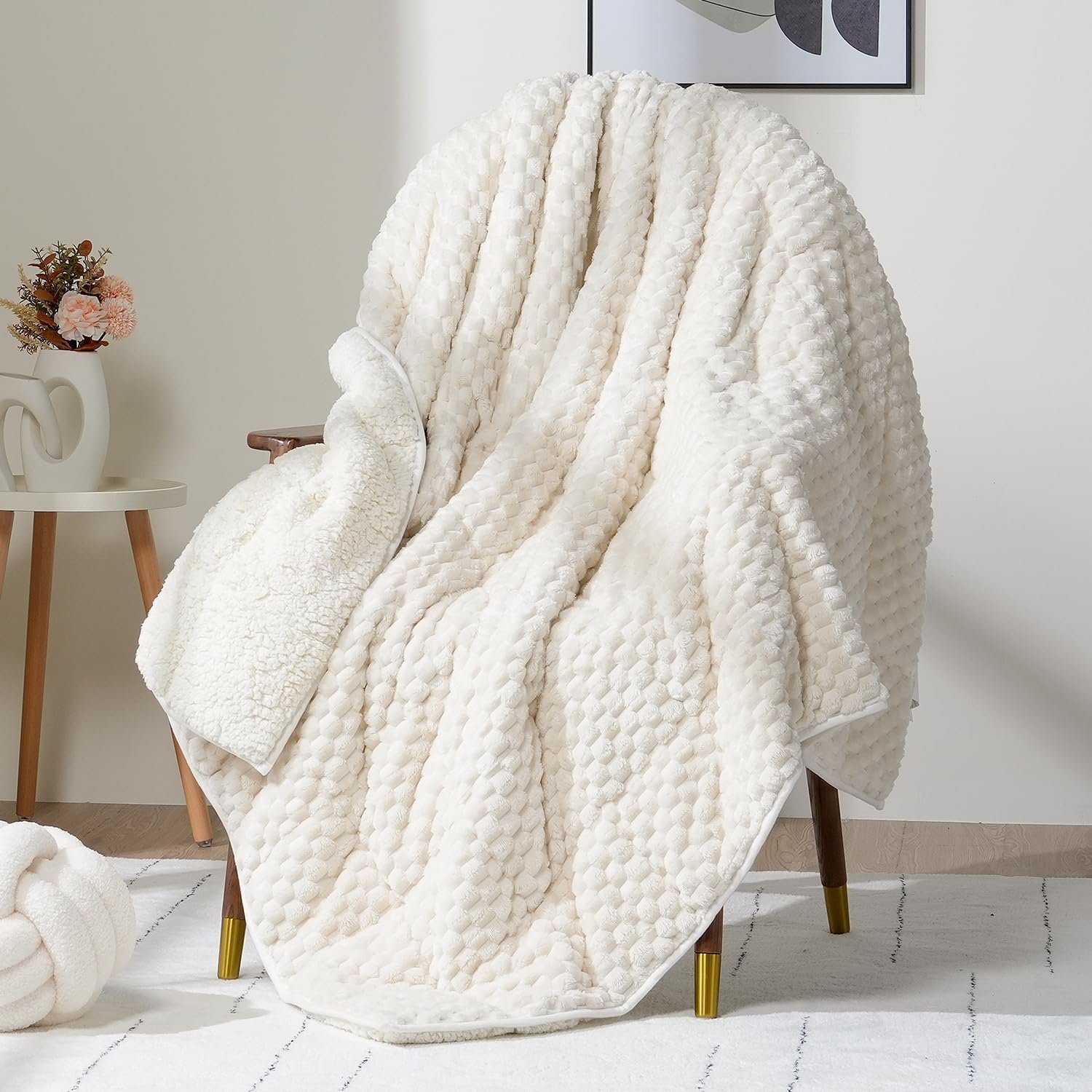Fleece Weighted Blanket for Adults 60″ x 80″ 15lbs Fuzzy Blankets White | Soft Queen Size Sherpa Weighted Blankets, 3D Imitation Turtle Shell Warm Jacquard Flannel Heavy Blanket for Couch and Bed